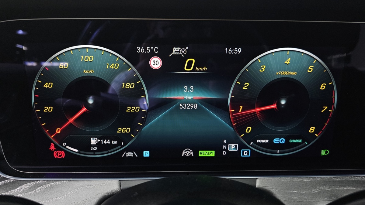 Mercedes-Benz E-Class, 2022 — фото 8 из 12