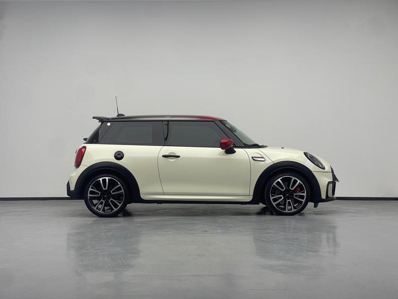 Mini Mini JCW, 2022 — фото 8 из 12
