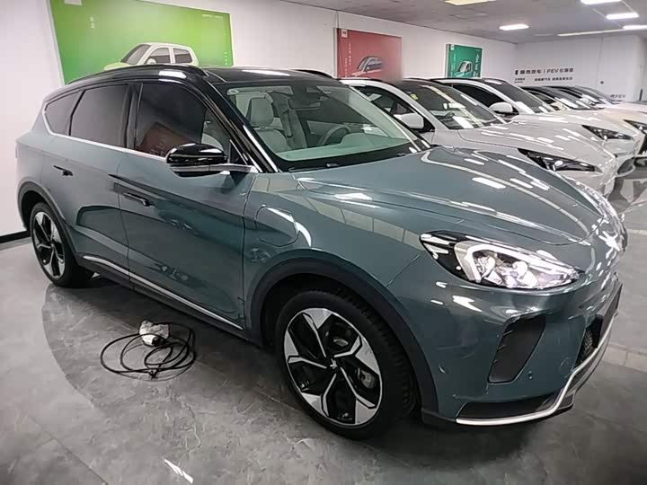 BAIC Arcfox Alpha T, 2023 — фото 4 из 9