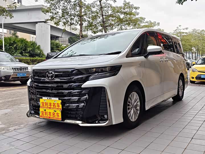 Toyota Vellfire, 2025 — купить в Перми под ключ