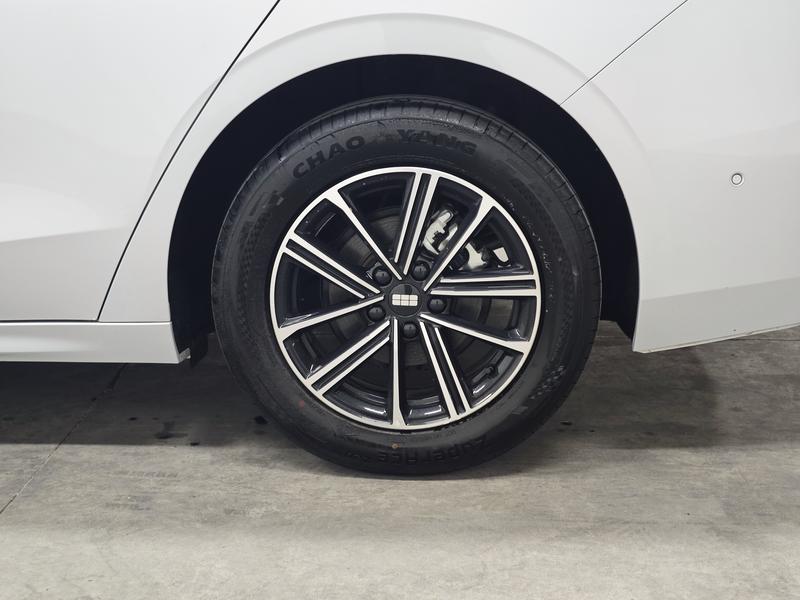 Geely Galaxy A7, 2025 — фото 11 из 12
