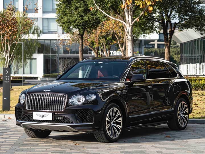 Bentley Bentayga, 2023 — купить в Перми под ключ