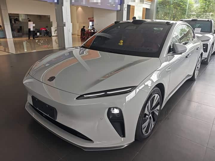 Nio ET5, 2022 — фото 2 из 9