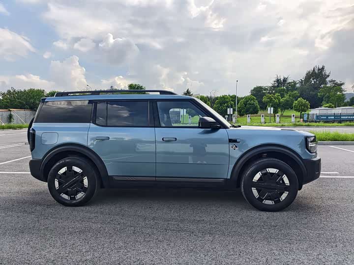 Ford Bronco Hybrid/EV, 2025 — фото 4 из 9