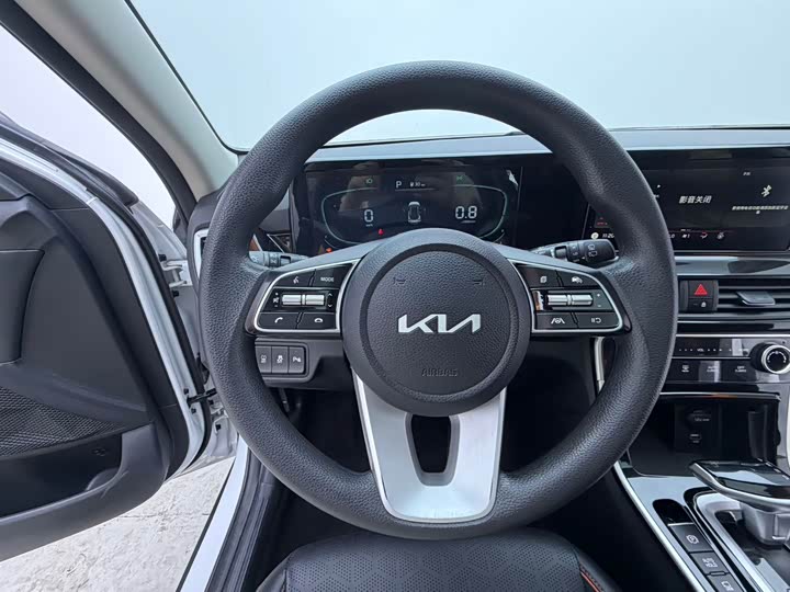 Kia Seltos, 2023 — фото 8 из 9