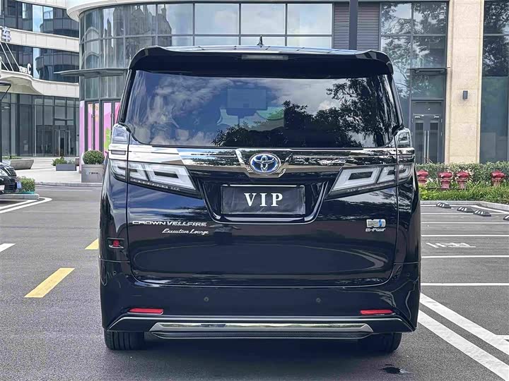 Toyota Vellfire, 2022 — фото 8 из 9