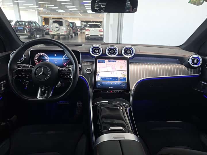 Mercedes-Benz GLC-Class AMG, 2025 — фото 8 из 9