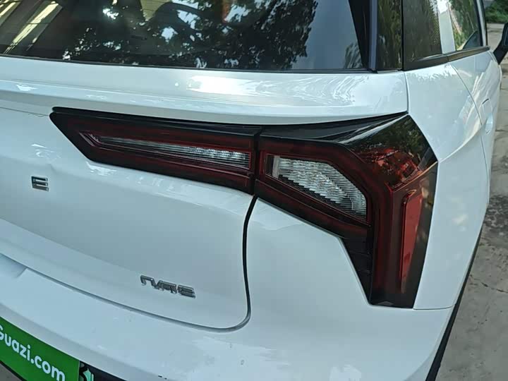 Geely Geometry E Firefly, 2023 — фото 8 из 9