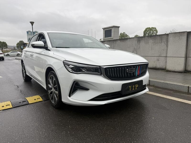 Geely Emgrand, 2024 — фото 3 из 10