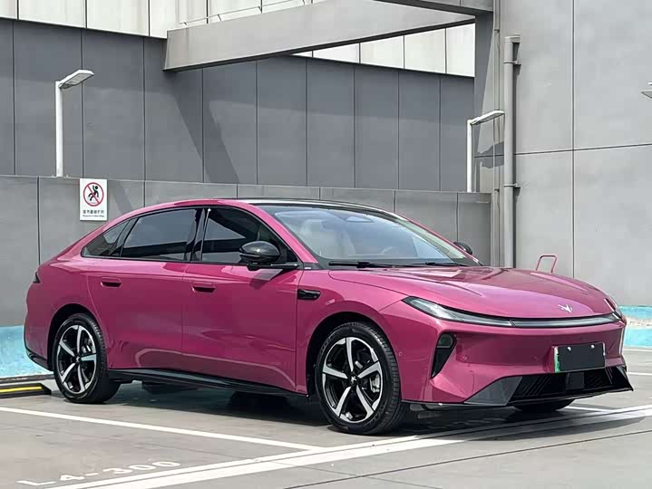 BAIC Arcfox S3, 2026 — фото 3 из 9