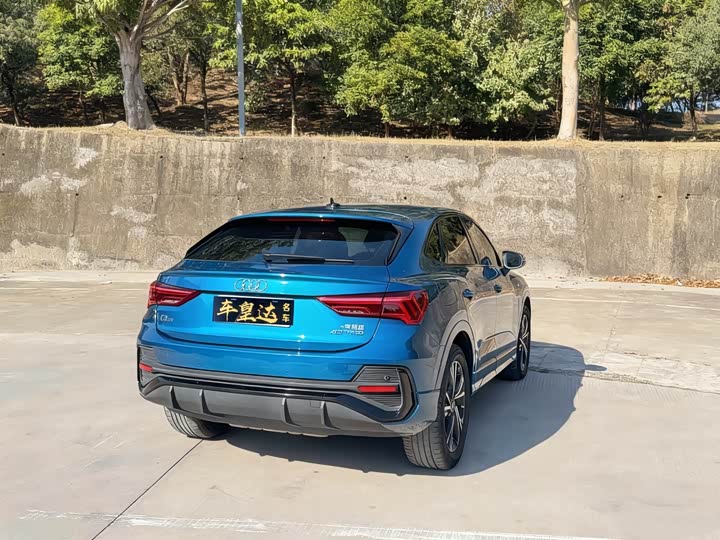 Audi Q3 Sportback, 2022 — фото 2 из 12