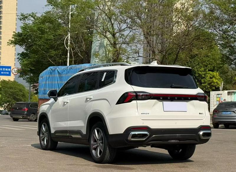 Geely Okavango L, 2023 — фото 4 из 10