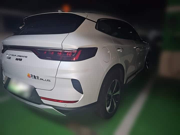 BYD Song Plus Hybrid/EV, 2023 — фото 4 из 9