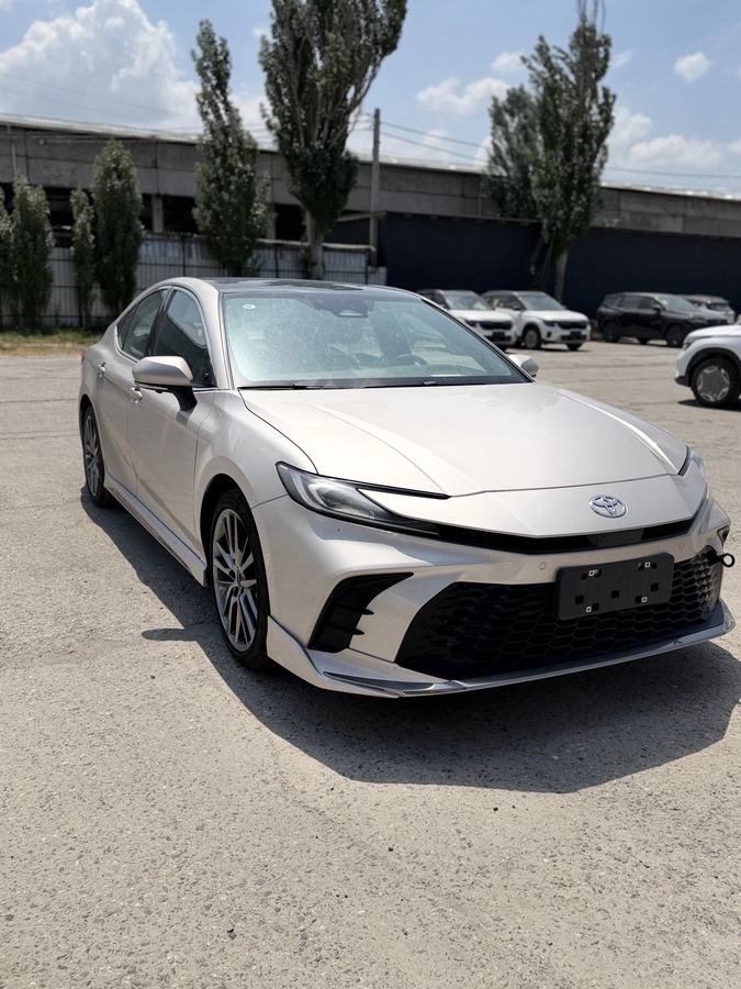 Toyota Camry, 2026 — фото 3 из 12