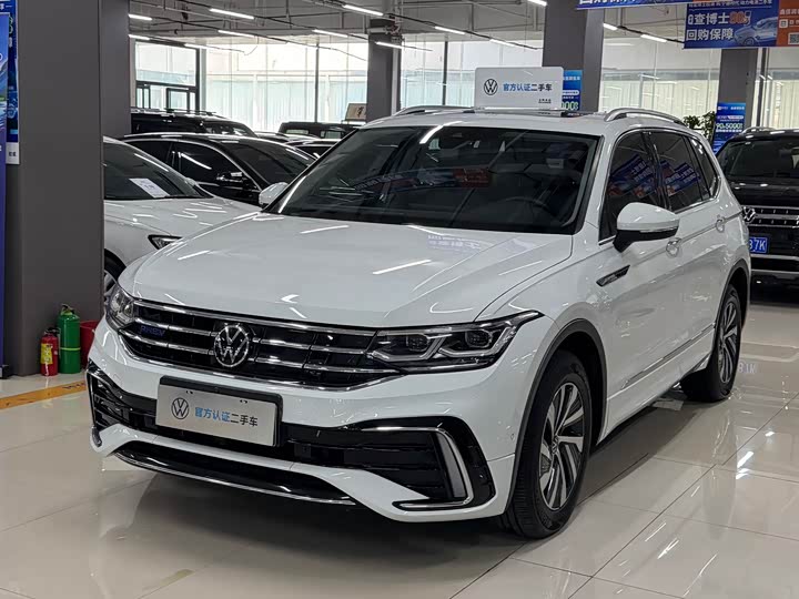 Volkswagen Tiguan L Hybrid, 2023 — купить в Костроме под ключ