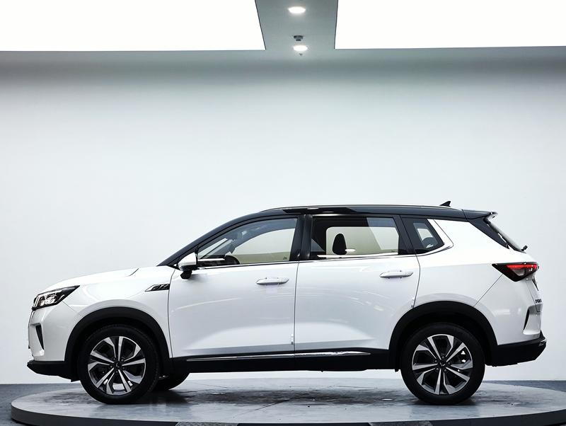 Wuling Asta, 2021 — фото 4 из 12