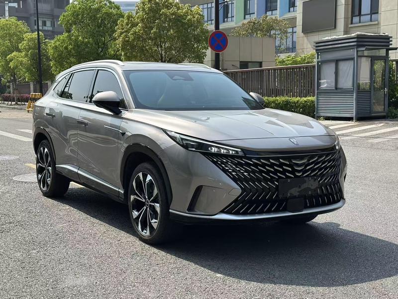 Roewe RX5, 2023 — фото 3 из 12