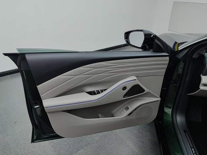 Geely Galaxy Starshine 8 EM-i, 2025 — фото 7 из 9