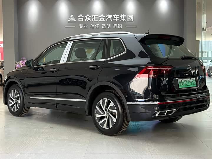 Volkswagen Tiguan L Hybrid, 2025 — фото 4 из 9