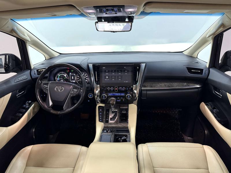 Toyota Alphard, 2022 — фото 6 из 12