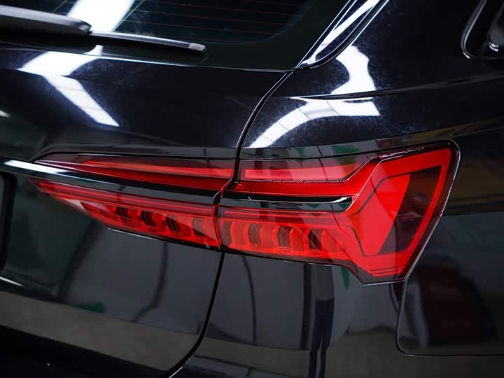 Audi RS 6, 2023 — фото 5 из 9