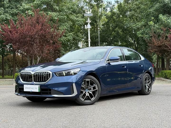 BMW i5, 2024 — купить в Калуге под ключ