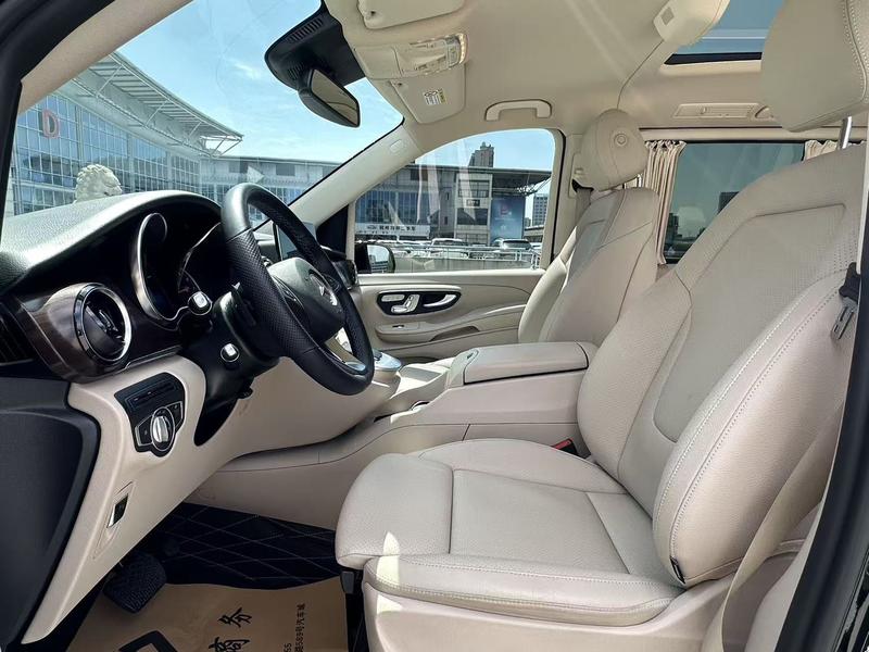 Mercedes-Benz V-Class, 2024 — фото 9 из 12