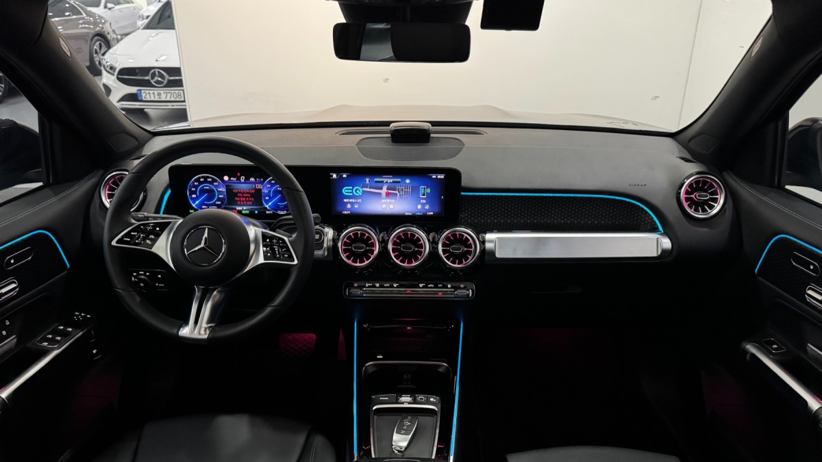 Mercedes-Benz EQB, 2025 — фото 7 из 12