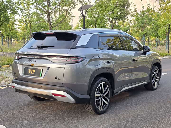 BYD Song L DM-i Hybrid, 2024 — фото 4 из 9
