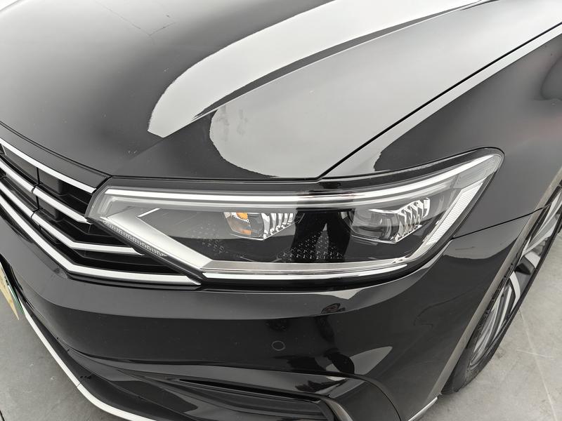 Volkswagen Magotan GTE Hybrid, 2023 — фото 9 из 12