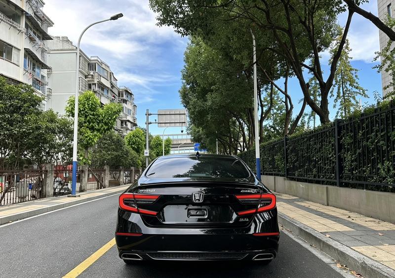 Honda Accord, 2022 — фото 6 из 10