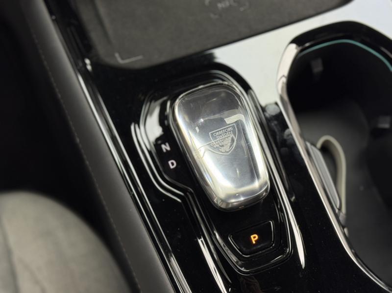 Volvo EM90, 2024 — фото 11 из 12