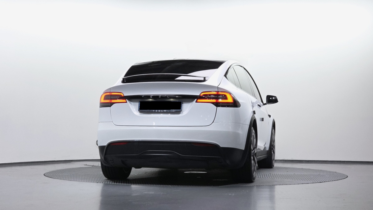 Tesla Model X, 2023 — фото 4 из 12