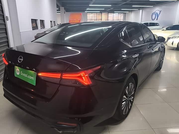 Nissan Teana, 2023 — фото 7 из 9