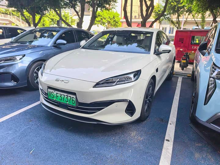 BYD Seal 06 Hybrid/EV, 2024 — купить в Москве под ключ