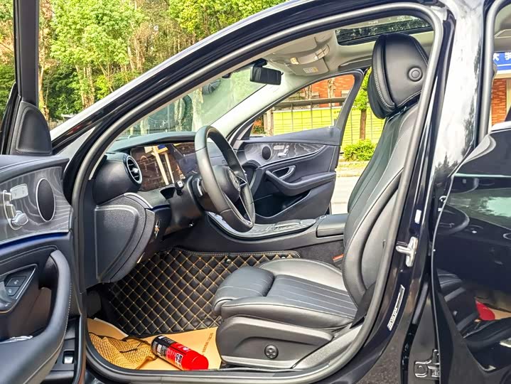 Mercedes-Benz E-Class Hybrid, 2022 — фото 9 из 9