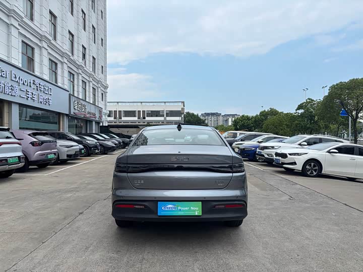 BYD Seal 05 DM-i Hybrid, 2024 — фото 6 из 9