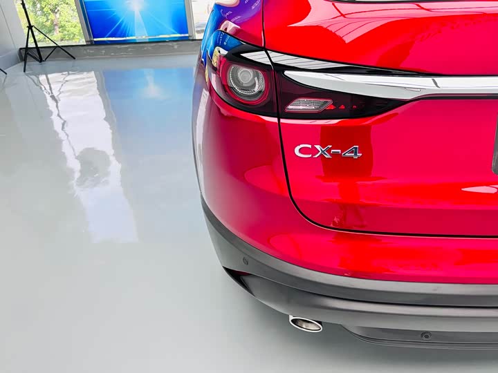 Mazda CX-4, 2023 — фото 7 из 9