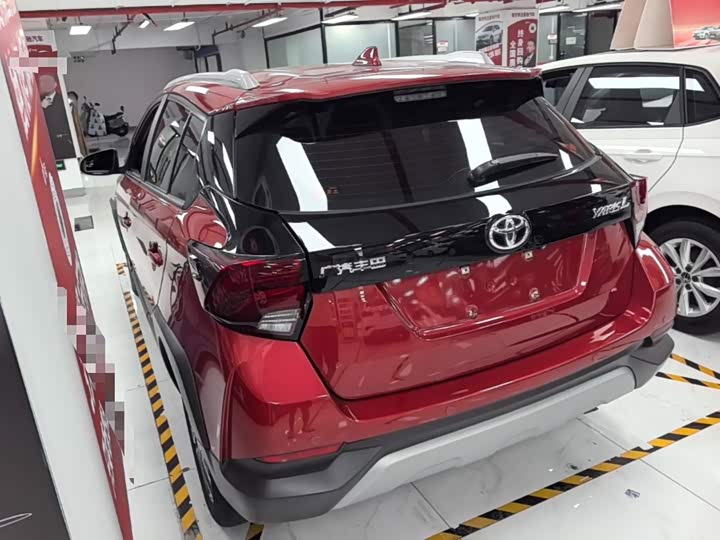 Toyota Yaris L Hatchback, 2022 — фото 5 из 9