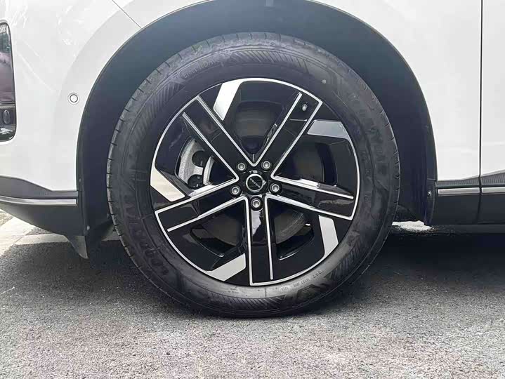 Volvo XC70 Hybrid, 2025 — фото 8 из 9