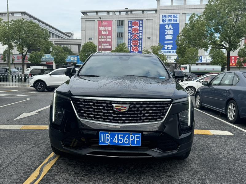 Cadillac XT4, 2023 — фото 2 из 10