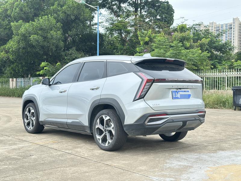 Geely Atlas L, 2025 — фото 4 из 10