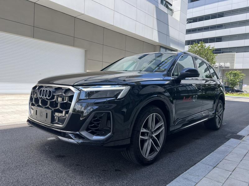 Audi Q7, 2025 — купить в Саранске под ключ