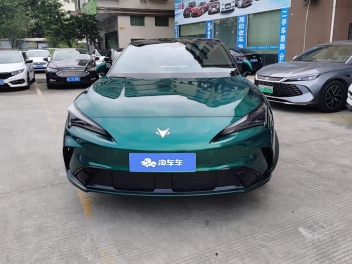 BAIC Arcfox Alpha S5, 2026 — фото 2 из 9