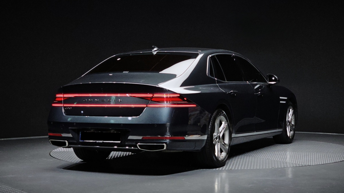 Genesis G90, 2022 — фото 2 из 12