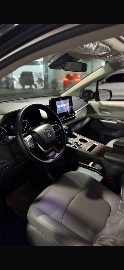 Toyota Granvia, 2023 — фото 3 из 3