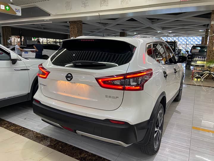 Nissan Qashqai, 2022 — фото 6 из 9
