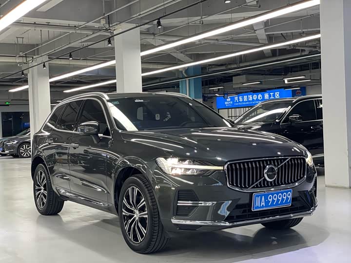 Volvo XC60, 2022 — фото 3 из 9