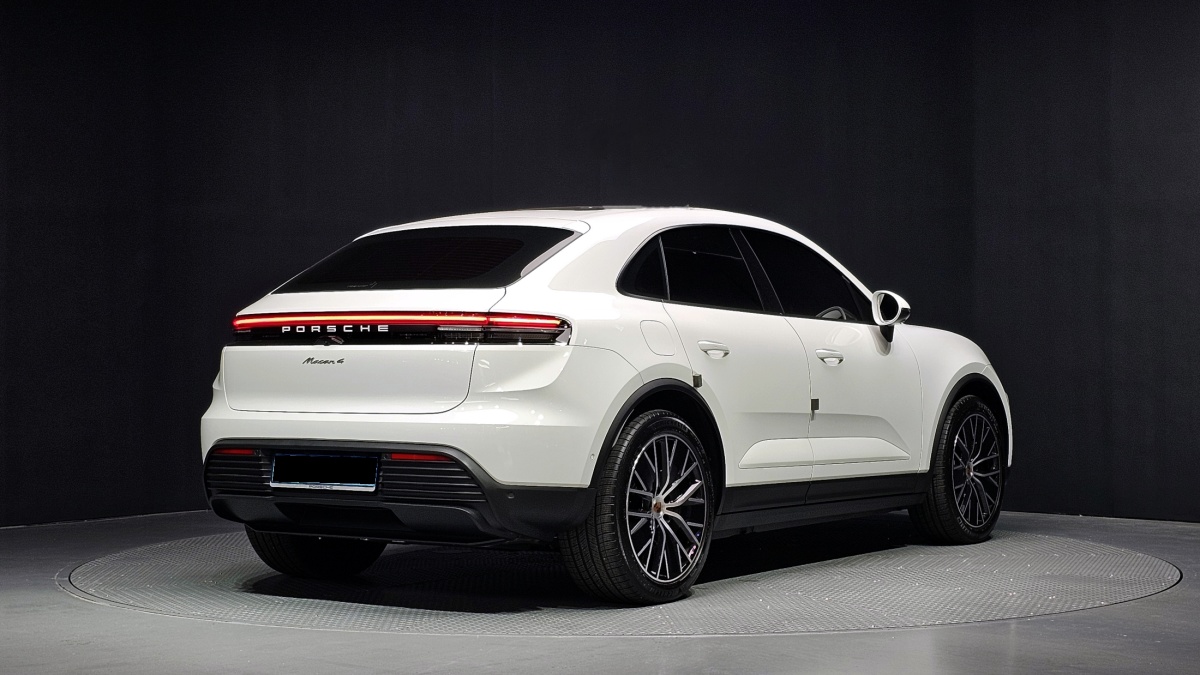 Porsche Macan, 2025 — фото 2 из 12