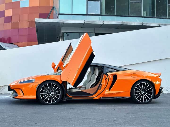 McLaren GT, 2022 — фото 2 из 9